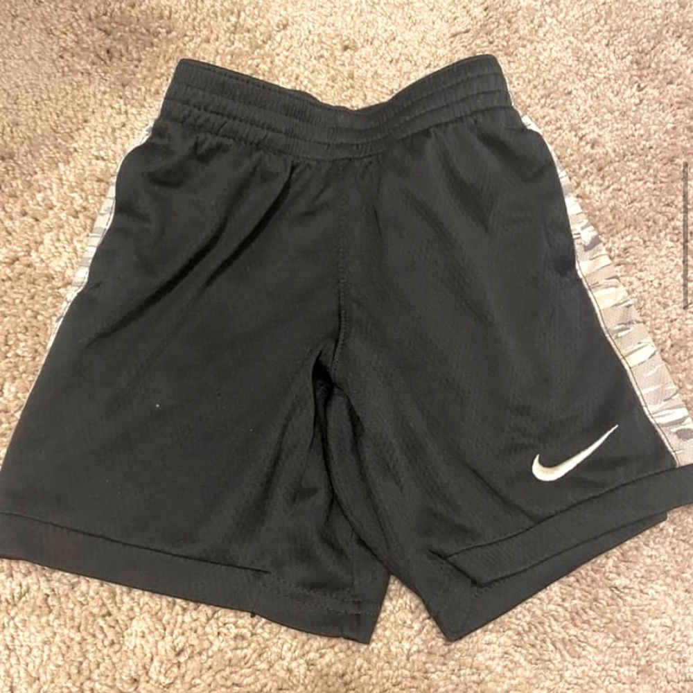 Nike Size 4 VGUC
